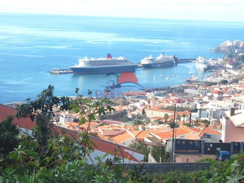 Terreno - Funchal