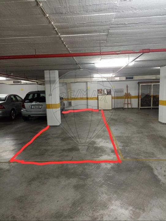 Garagem/Parqueamento T0