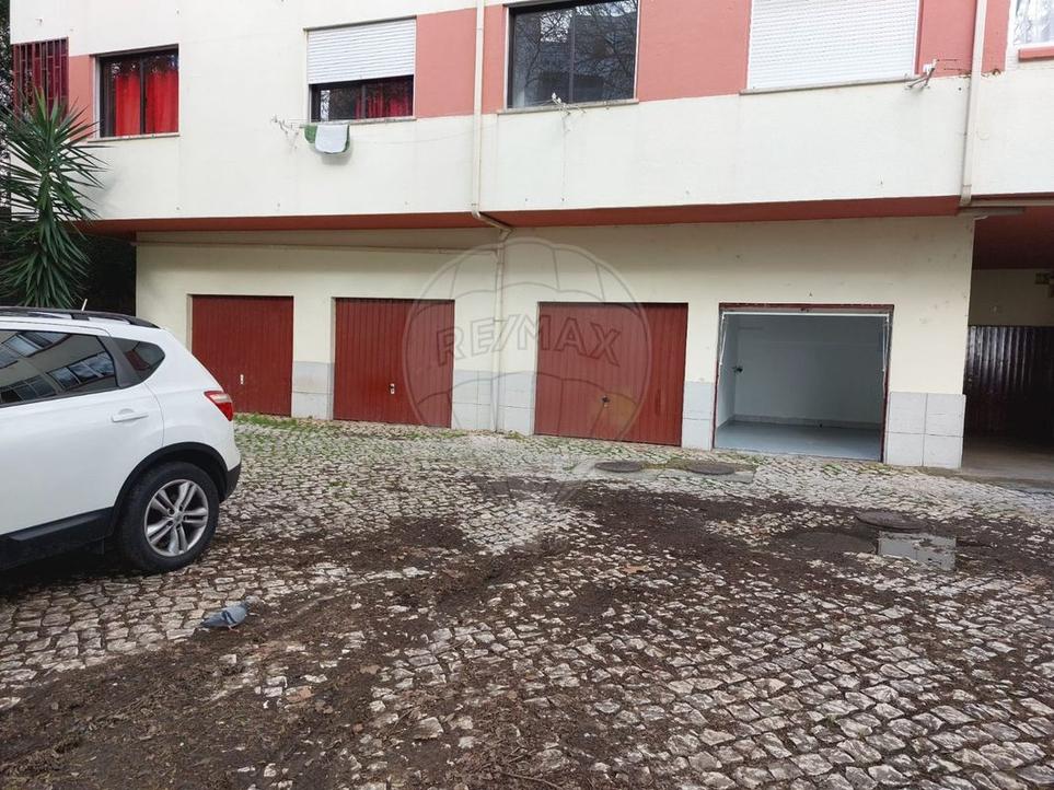 Garagem/Parqueamento T0 - Sintra