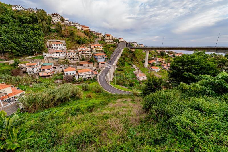 Terreno N/ Determi - Funchal