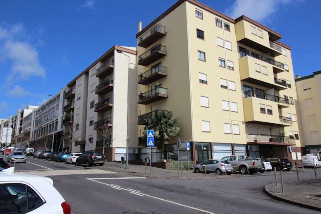 Apartamento T4 - Ponta Delgada