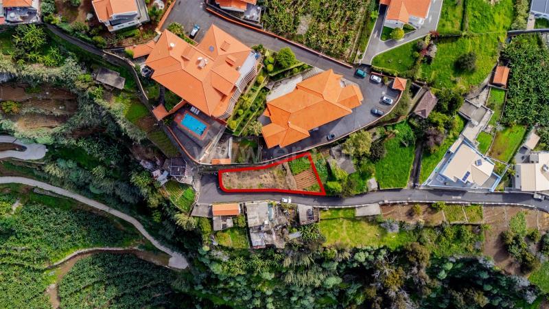 Terreno Rústico N/ Determi - Calheta (Madeira)