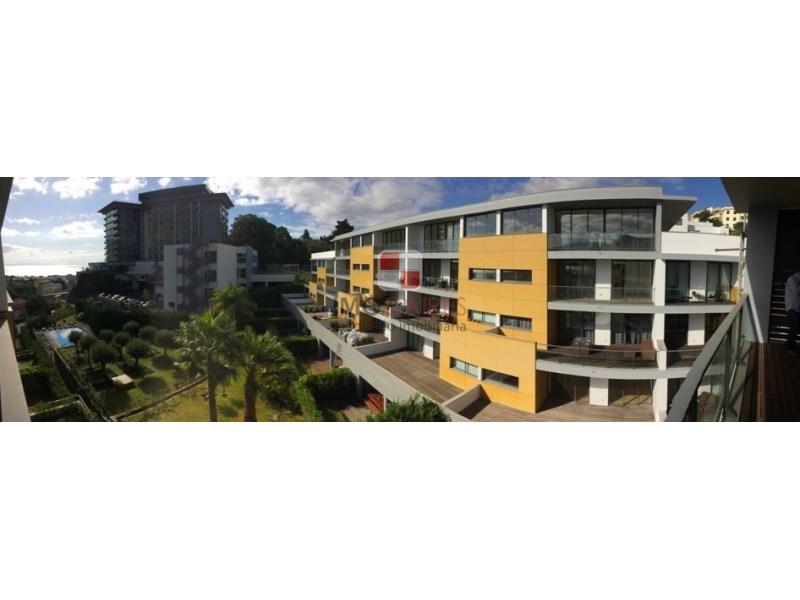 Apartamento T4 - Funchal