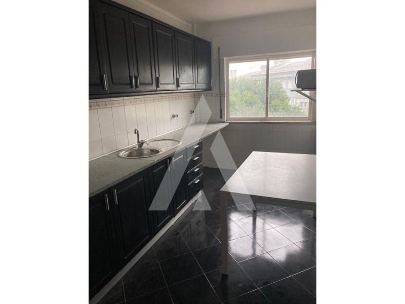 Apartamento T2 - Amadora