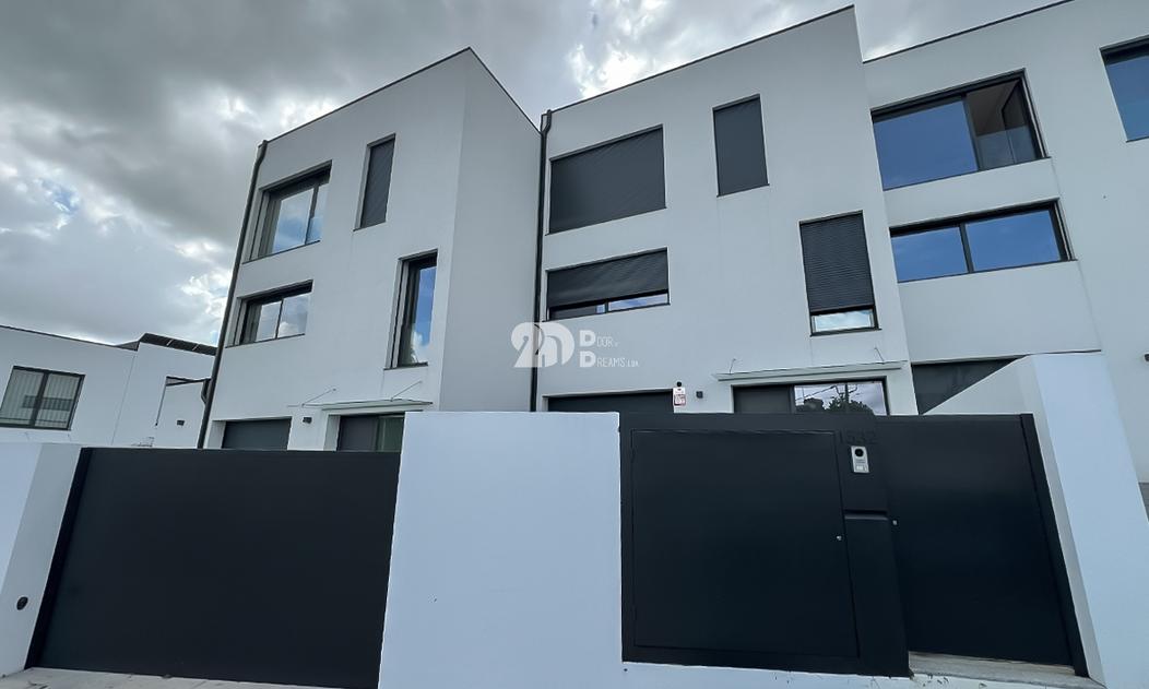 Moradia T4 - Vila Nova de Famalicão