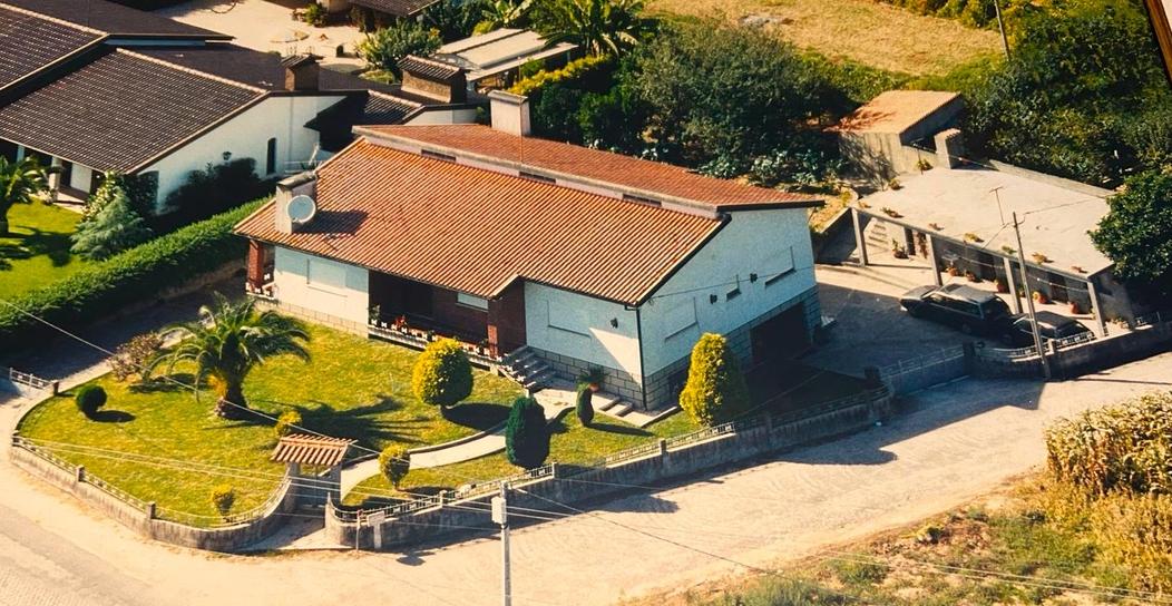 Moradia T4 - Oliveira do Bairro